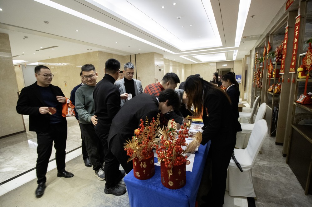 綠色創新無限可能·世界由您成就精彩 ——龍安泰環保2025年年會圓滿舉行